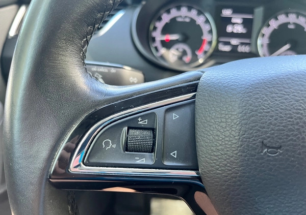 Skoda Octavia cena 56900 przebieg: 110000, rok produkcji 2020 z Dobiegniew małe 466